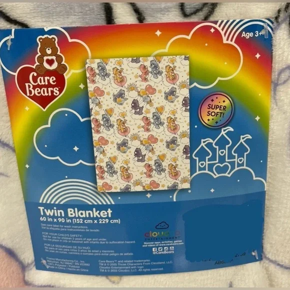 Care Bears Blanket🩷 - Picture 2 of 2